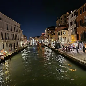  Affittacamere Ca' Di Luna Italia
